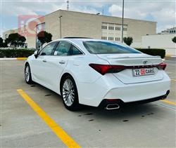 تويوتا أفالون